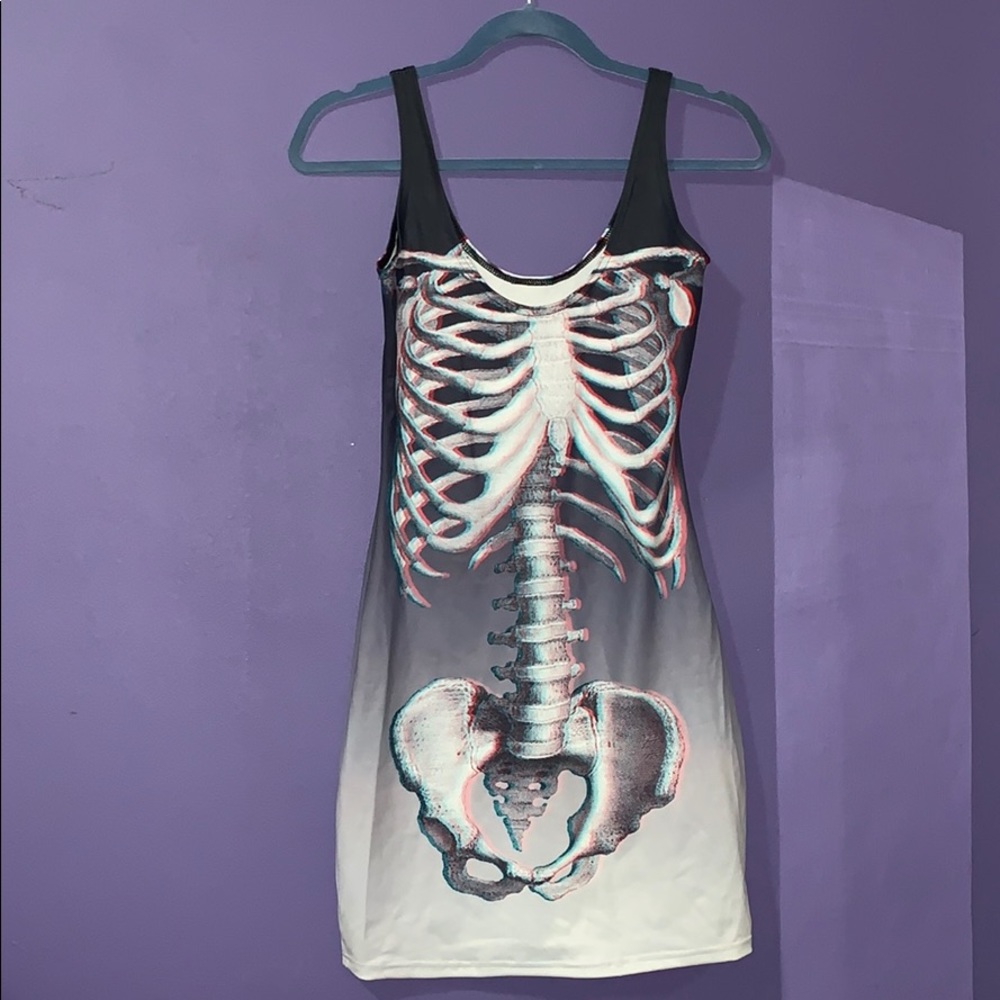 Skeleton 3-D ribs dress💀